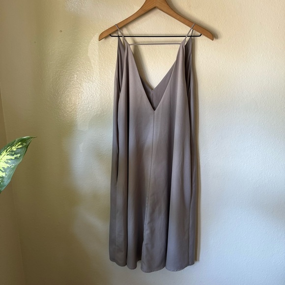 Lulus | High Regard Light Grey Midi Dress - Picture 5 of 7